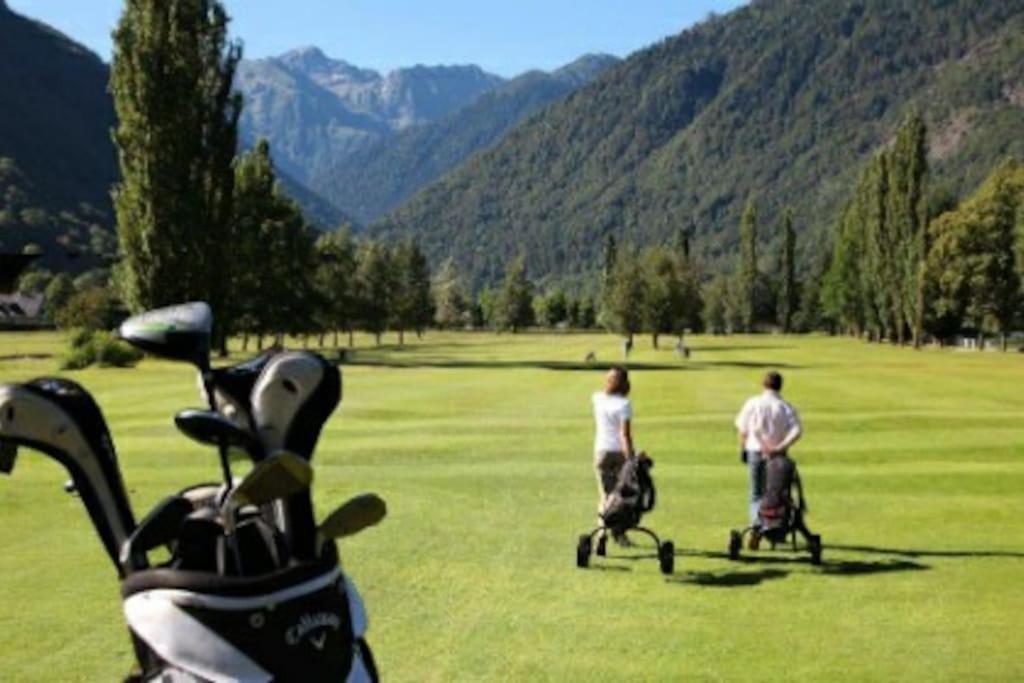 Grand T2 Calme Et Cosy Au « Pyrenees Palace » Bagnères-de-Luchon Exteriér fotografie